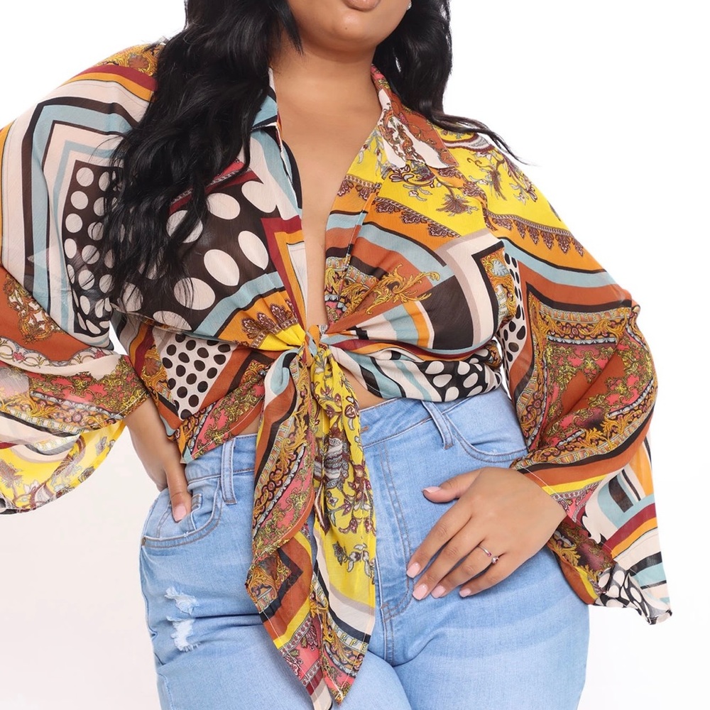 📌SOLD - Wrap tie bohemian style blouse 📌SOLD